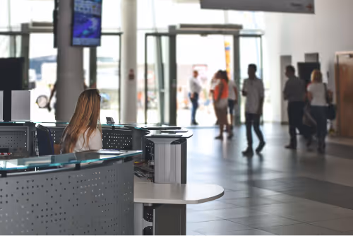Blog post thumbnail: The Importance of Uniform Email Signatures in Customer Service