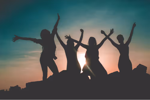 Blog post thumbnail: 8 Women Leaders in B2B - Overcoming self-doubt and imposter syndrome in business