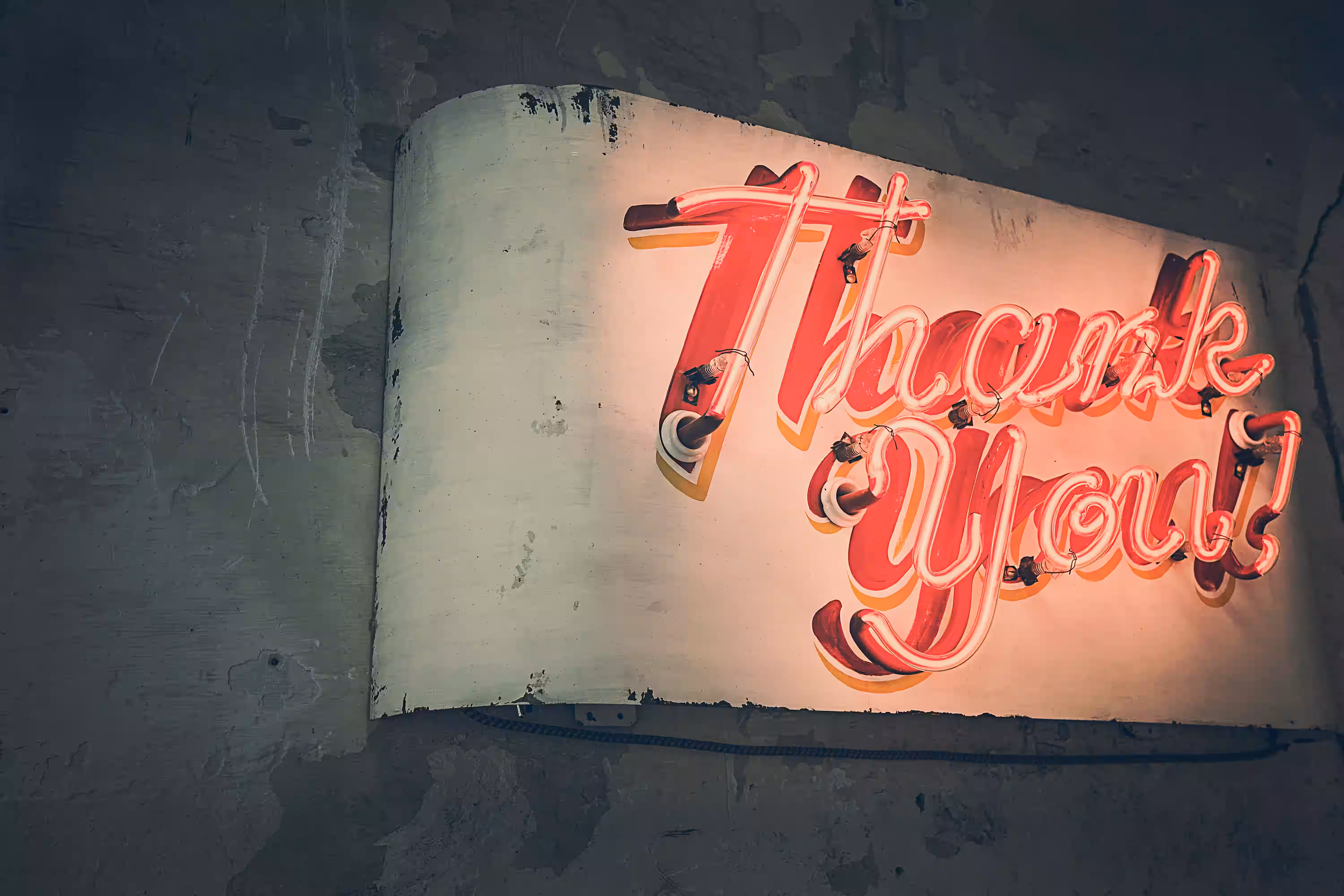 Blog post thumbnail: B2B Email Templates for Thanks - Professional gratitude and appreciation messages